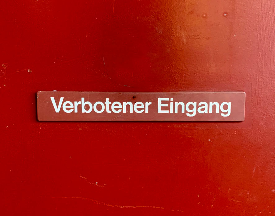 Willkommen in Vorregelberg.